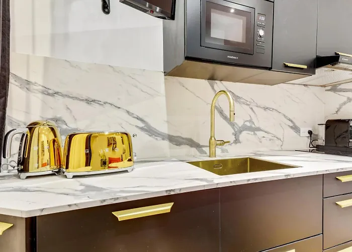 206 Hermes - Superb In * Париж