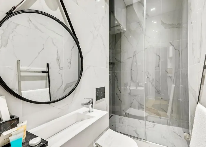 206 Hermes - Superb In Париж